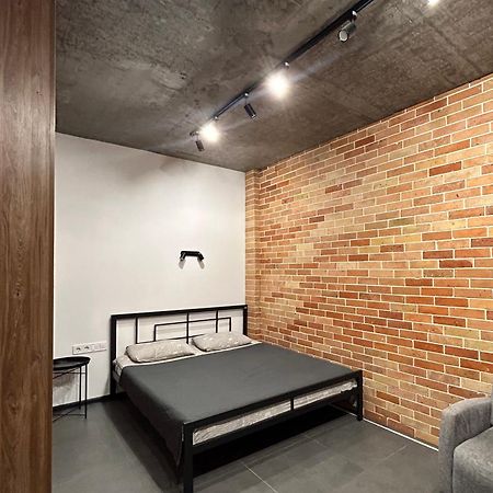 Loft На Кониського, Центр Apartman Dnyipropetrovszk Kültér fotó