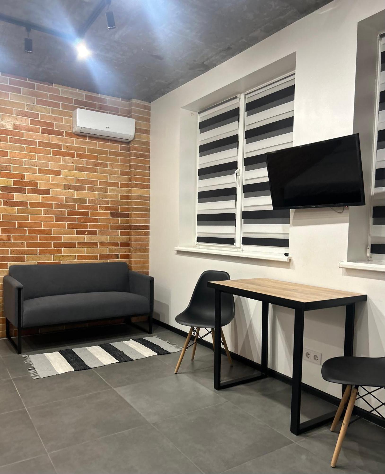 Loft На Кониського, Центр Apartman Dnyipropetrovszk Kültér fotó