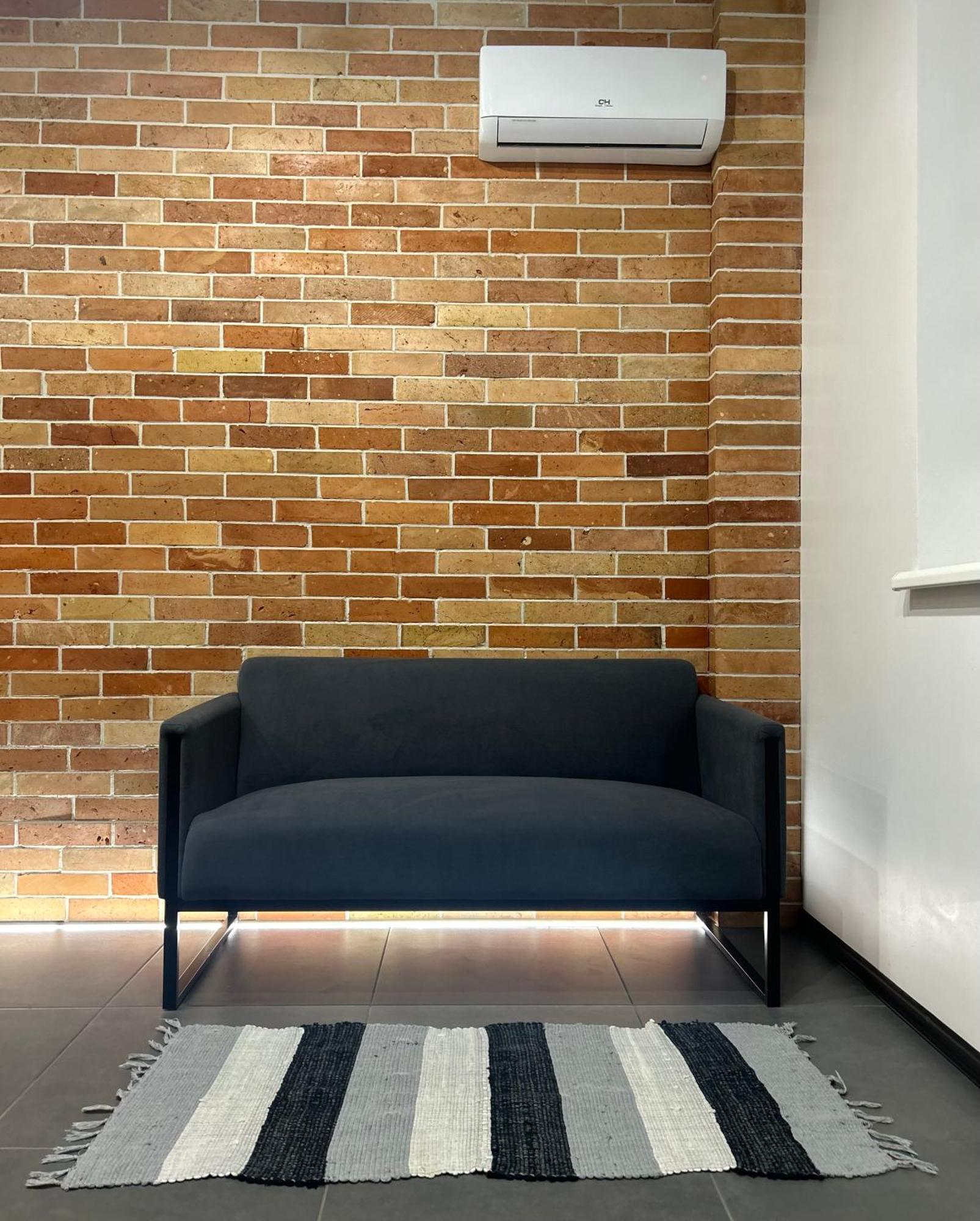 Loft На Кониського, Центр Apartman Dnyipropetrovszk Kültér fotó